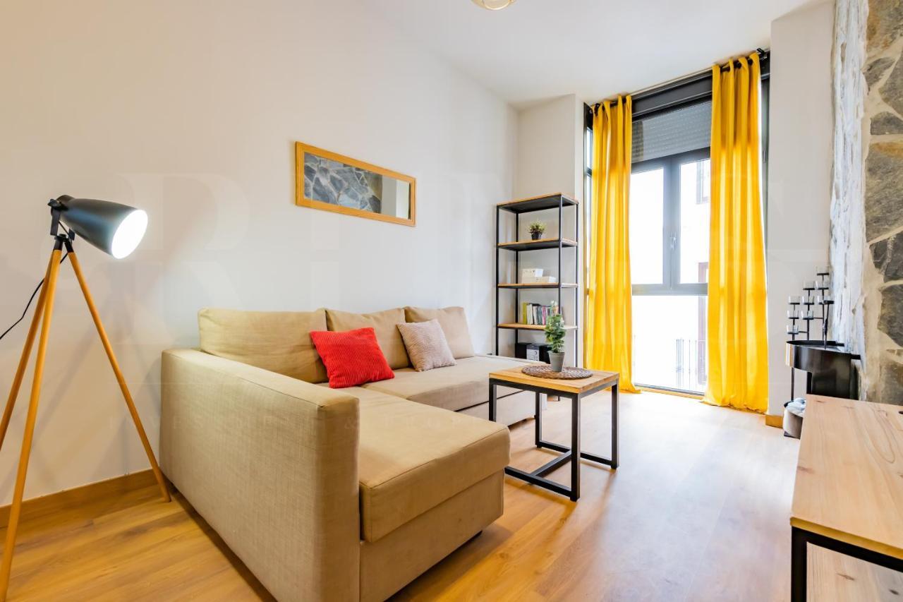 Ferienwohnung Cozy Flat With Common Pool & Parking - Center By Rems Málaga Exterior foto