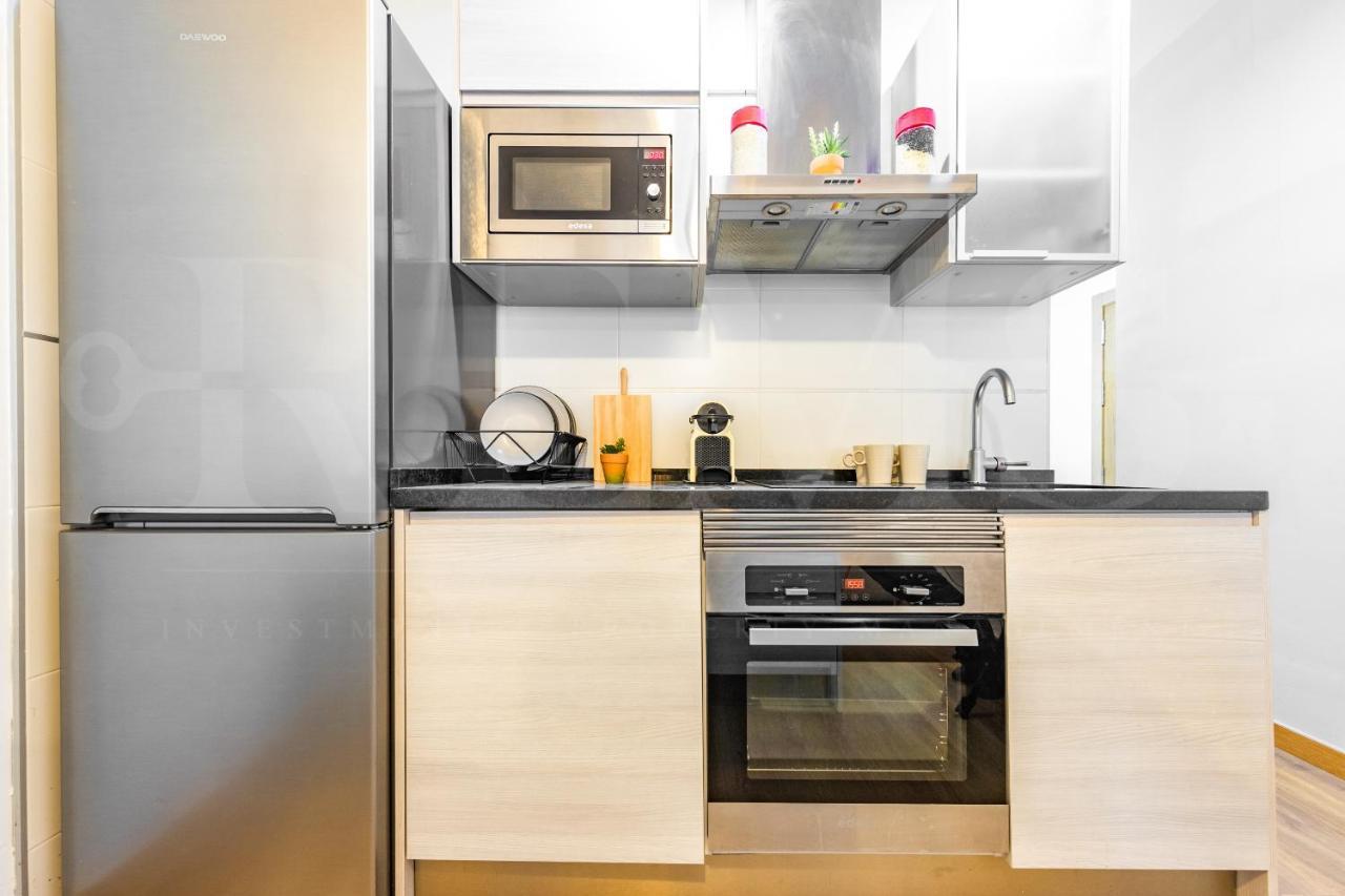 Ferienwohnung Cozy Flat With Common Pool & Parking - Center By Rems Málaga Exterior foto
