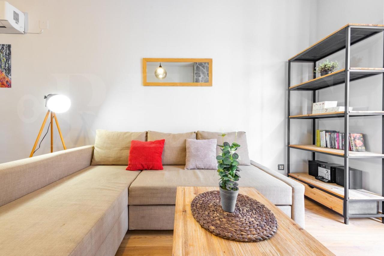 Ferienwohnung Cozy Flat With Common Pool & Parking - Center By Rems Málaga Exterior foto
