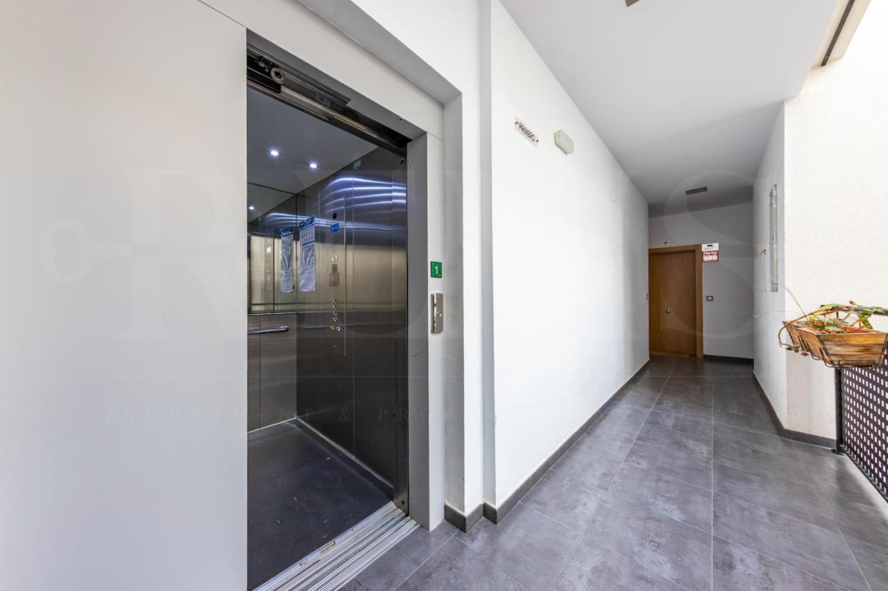 Ferienwohnung Cozy Flat With Common Pool & Parking - Center By Rems Málaga Exterior foto